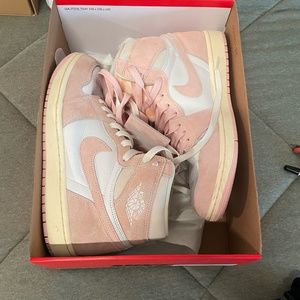 Jordan 1 High ( Womens 10.5)